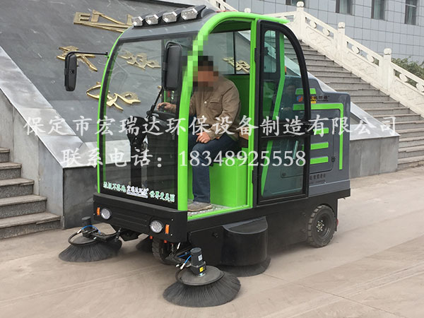保定電動(dòng)掃地車(chē)哪家好？選擇宏瑞達(dá)環(huán)保